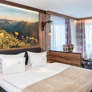 4* Hotel Tyrol - Partnerbetrieb Von